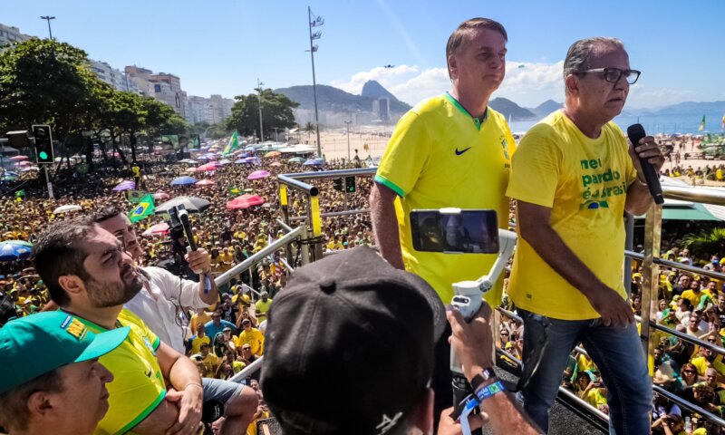 Bolsonaro exalta Elon Musk, critica ministros de Lula e coloca Malafaia pra atacar Alexandre de Moraes