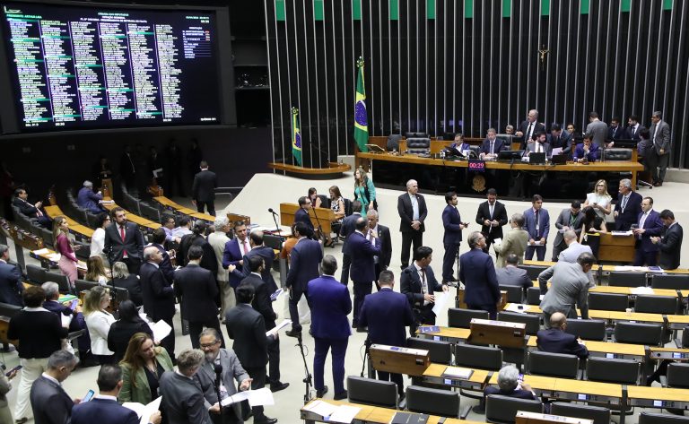 Senado aprova retorno do DPVAT para 2025