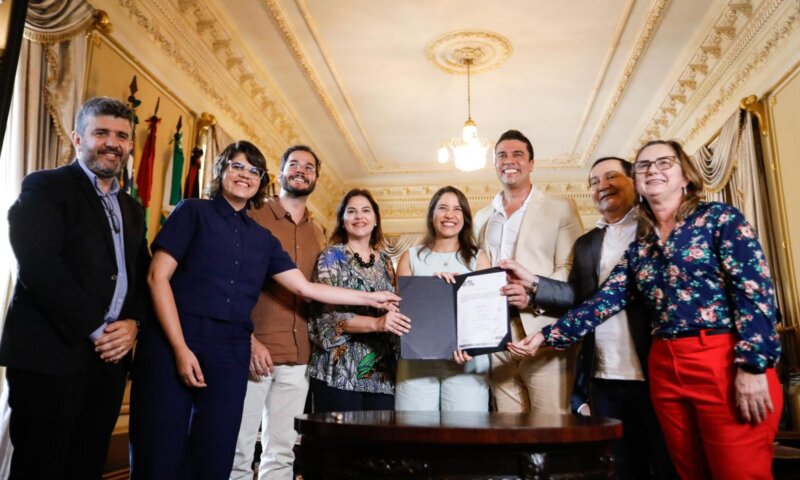 Governadora lança edital para construção de 51 novas creches e pré-escolas; investimento será de R$ 282 milhões