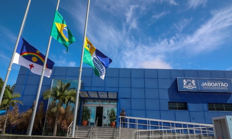 Prefeitura de Jaboatão publica três editais de concursos públicos com mais de 1.500 vagas em diversos cargos