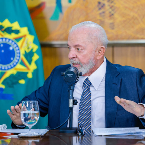 Lula diz que governo vai recomprar refinaria privatizada na gestão Bolsonaro em 2021