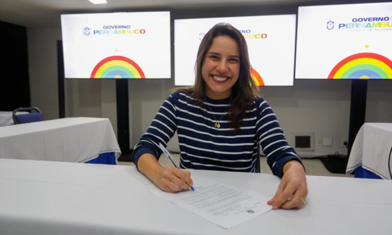 Governadora nomeia 632 servidores públicos e anuncia que 4,9 mil mil professores serão convocados até dezembro