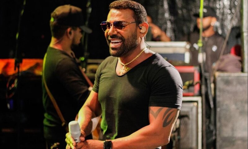 Cantor Pablo anuncia que vai parar de cantar sofrêcia