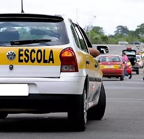 Aprovada: Contran aprova fim de aulas obrigatórias em autoescolas para tirar CNH