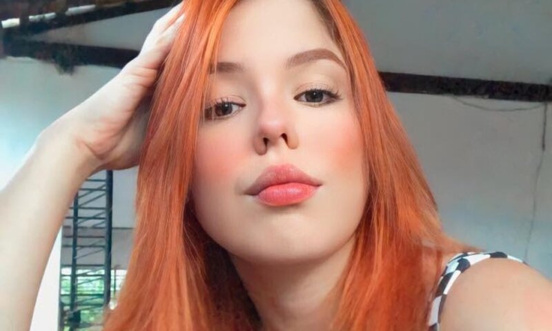 Feminicídio: técnica de enfermagem de 21 anos é morta com 11 tiros no meio da rua onde morava em PE