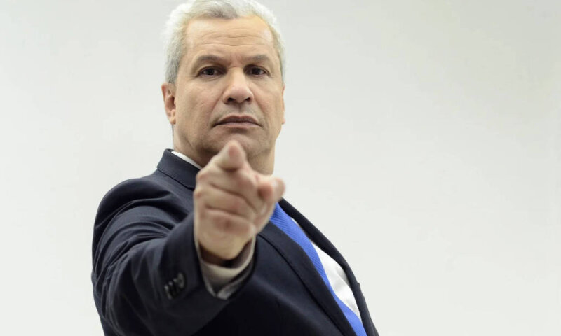 Sikêra Jr ganha primeira batalha contra a RedeTV! em processo na Justiça que R$ 17 milhões