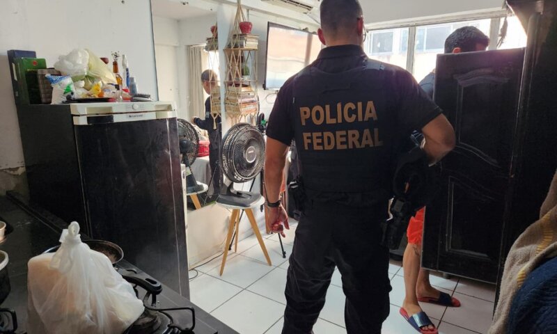 Policia Federal prende homem suspeito de pedofilia e abuso de menor