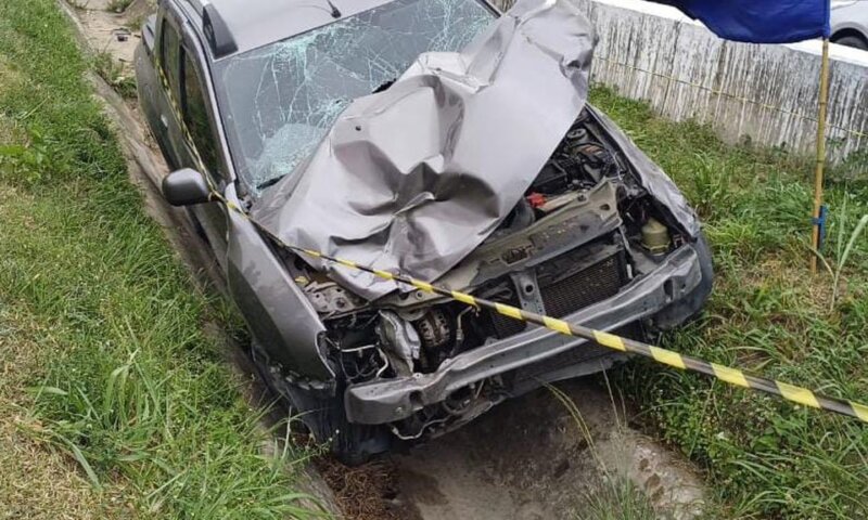 Motorista atropela e mata duas mulheres que empurravam bicicleta em acostamento da BR-101