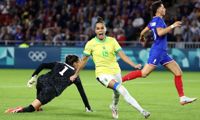 Olimpíadas Paris: Brasil vence França no futebol feminino