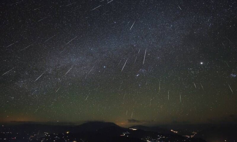 Chuva de meteoros Perseida iluminará todo o Brasil; veja quando e como acompanhar