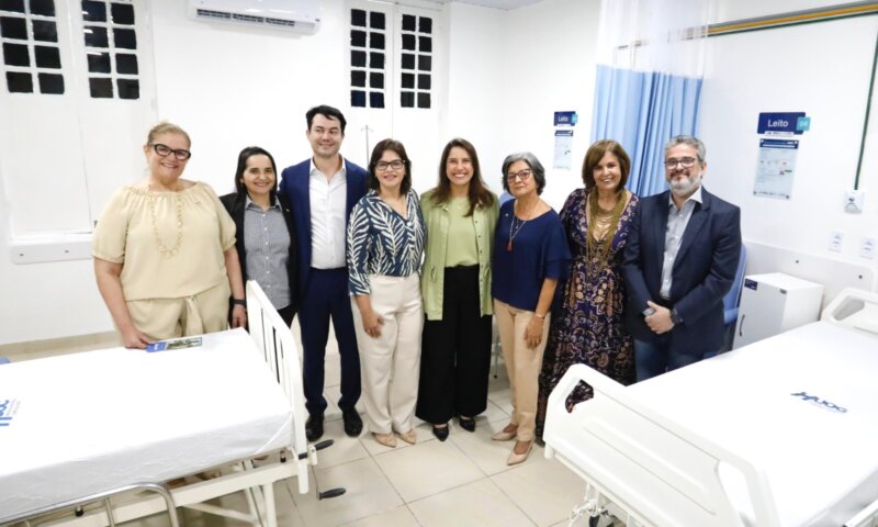 Governadora Raquel Lyra entrega leitos e novo mamógrafo ao Hospital Universitário Oswaldo Cruz