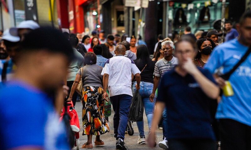 Brasil tem mais de 212 milhões de habitantes,diz IBGE