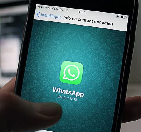 Vírus que assume controle do WhatsApp rouba senhas e tira print da tela; entenda