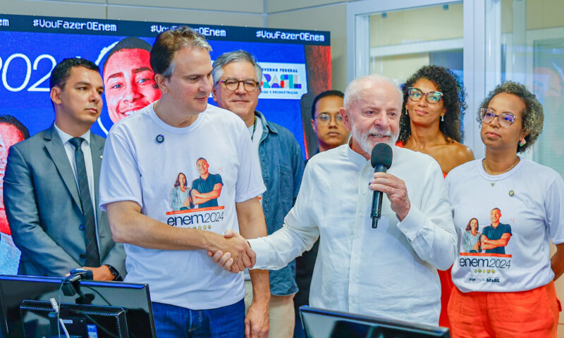 Estudantes que fizerem os dois dias de prova do Enem ganharão parcela extra do Pé-de-Meia,diz Ministro