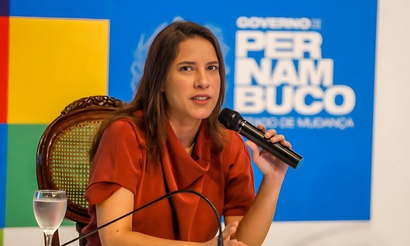 Governadora de Pernambuco Raquel Lyra decide sair do PSDB,diz jornalista