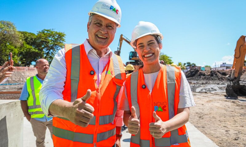 Raquel Lyra e Ministro Rui Costa visitam obra do Canal do Fragoso, em Olinda