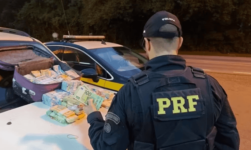 FUGA MILIONÁRIA: Funcionário de banco preso no RS percorreu 2 mil km com R$ 1,5 milhão no carro