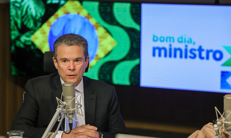 André de Paula diz que Raquel Lyra será reeleita governadora em 2026 contra qualquer adversário