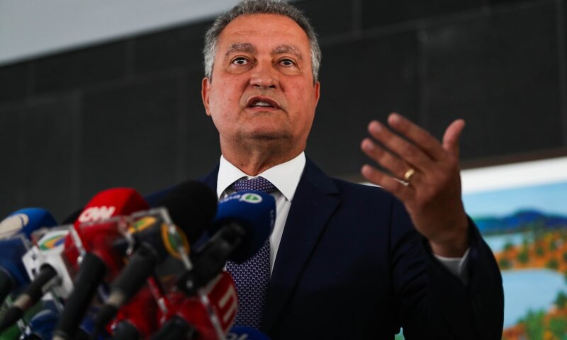 Governo quer reduzir imposto de alimentos para conter preços, e Lula quer novo Plano Safra