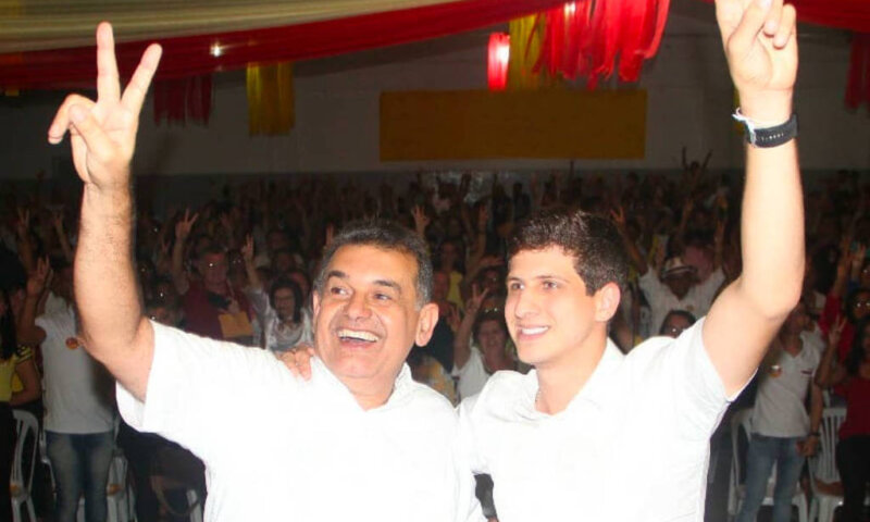 Raquel Lyra nomeia ex-aliado de João Campos para comandar ensino médio em Pernambuco