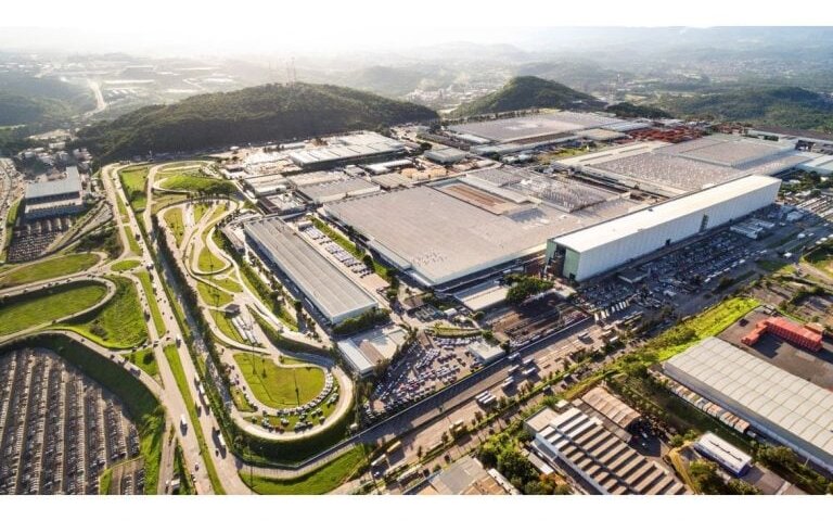 Stellantis, dona da Fiat, anuncia contratação de 1,5 mil funcionários para fábrica e vai lançar modelos da chinesa Leapmotor no país