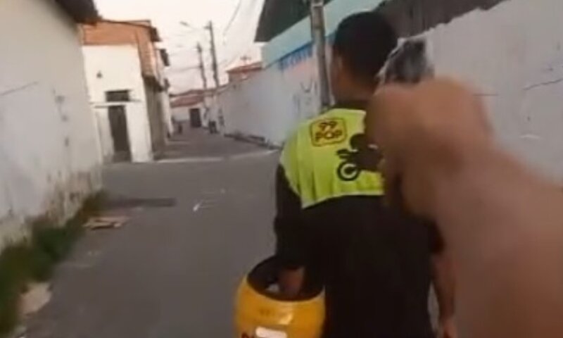 Motociclista de app foi executado pelas costas após ser interrogado por integrantes de facção