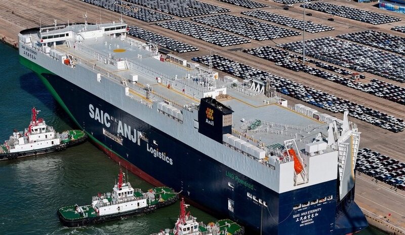 Superávit imbatível :China bate recorde,  com superávit de quase US$ 1 trilhão