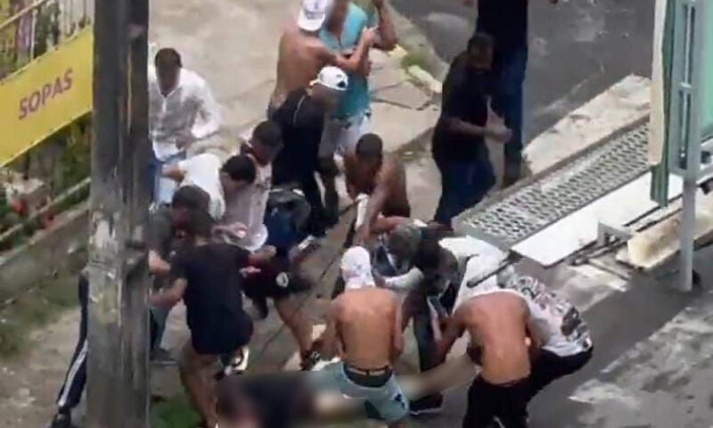 Quatro torcedores permanecem internados no Hospital da Restauração (HR) após briga no Recife