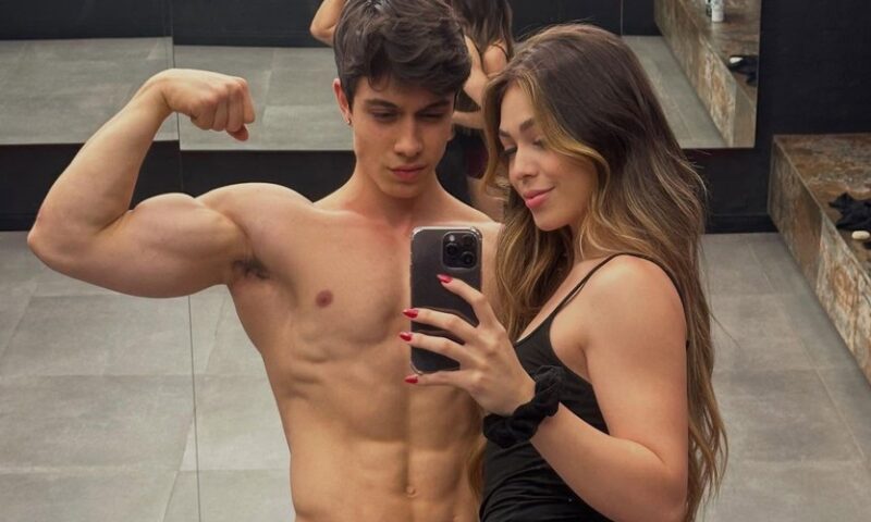 Dez dias após revelar término, cantora Melody assume novo namoro com fisiculturista: ‘Meu amor’