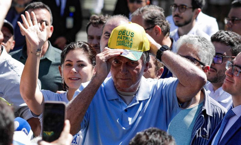 Bolsonaro recebe alta e deixa hospital três semanas após cirurgia no intestino e volta a defender anistia
