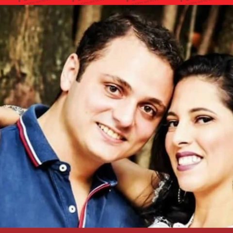 Homem mata a esposa com golpes de facão na frente da família dela