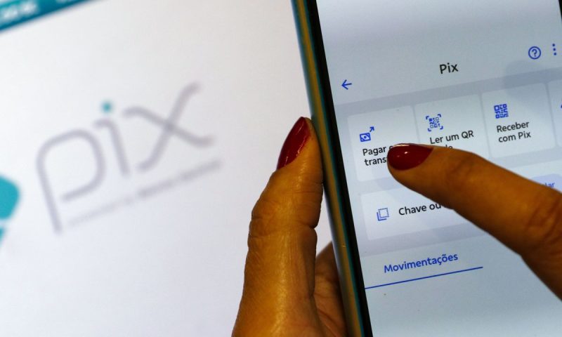 Homem é condenado por não devolver PIX de R$ 1,4 mil recebido por engano