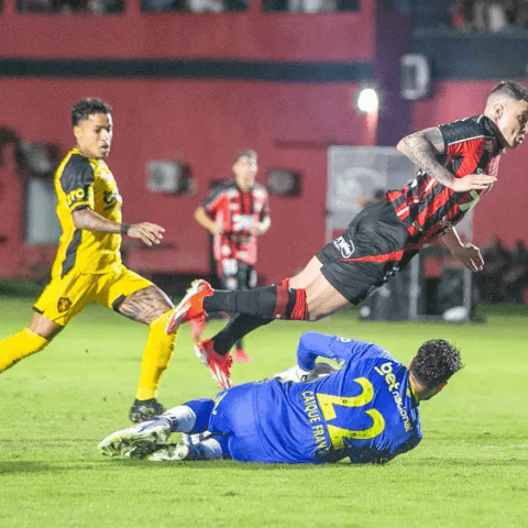 Brasileirão: Com emoção até o fim, Sport busca empate com o Vitória pelo Brasileirão