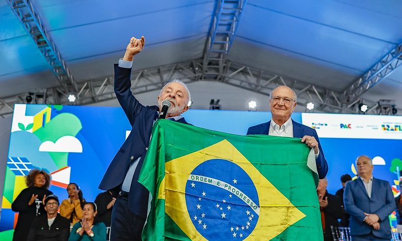 Lula anuncia nesta quarta R$ 30 bilhões para empresas afetadas por tarifaço