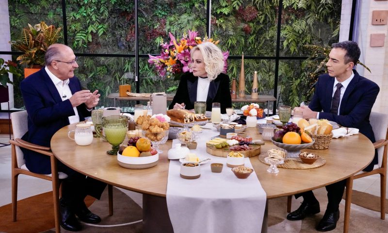 Com produtos em falta, EUA pedem visita de Alckmin para excluir do tarifaço mais itens como carnes, pescado,café e manga