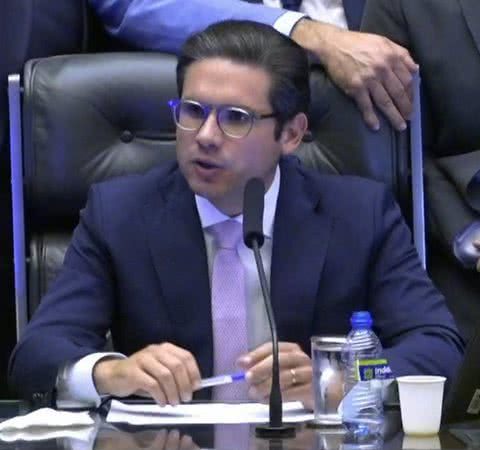 Hugo Motta envia proposta de fim de escala 6×1 à CCJ: “uma demanda antiga da classe trabalhadora”