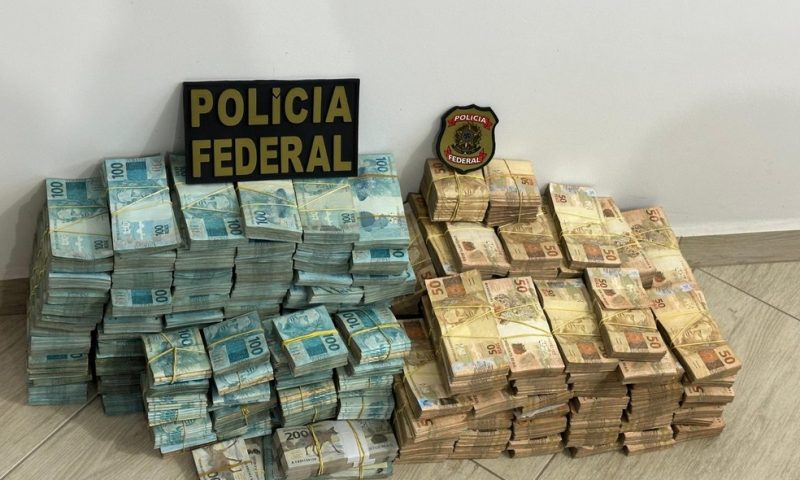 Após apreensão de R$ 14 milhões, PF faz operação em Prefeitura