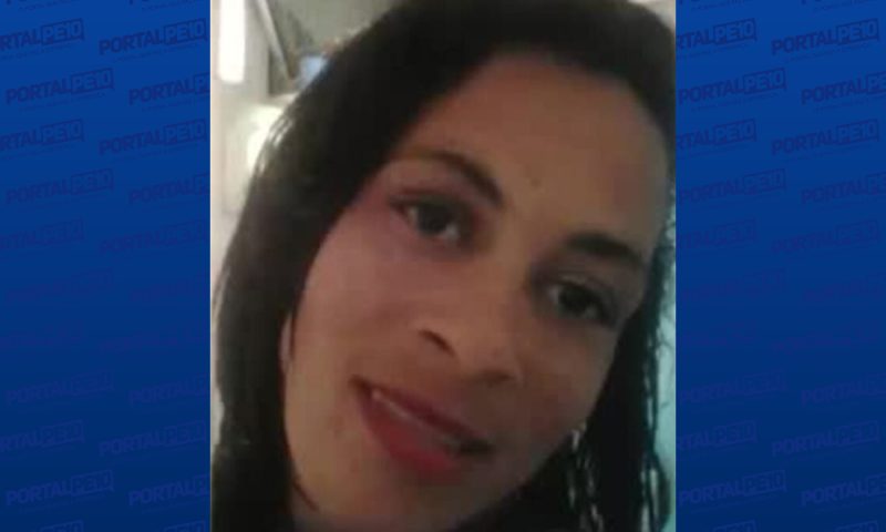 Menino de 9 anos esfaqueia a própria mãe e ela pede um último abraço antes de morrer