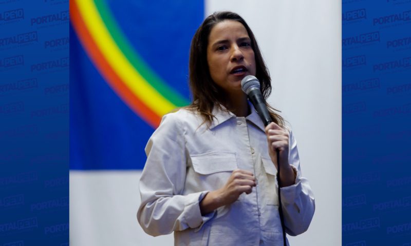 Raquel Lyra critica opositores por antecipar disputa eleitoral de 2026 e diz que Pernambuco “perdeu dez anos”