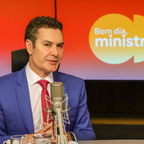 Reforma Casa Brasil terá financiamentos a partir de R$ 5 mil: ‘Todos poderão acessar o crédito para fazer a obra’, diz ministro