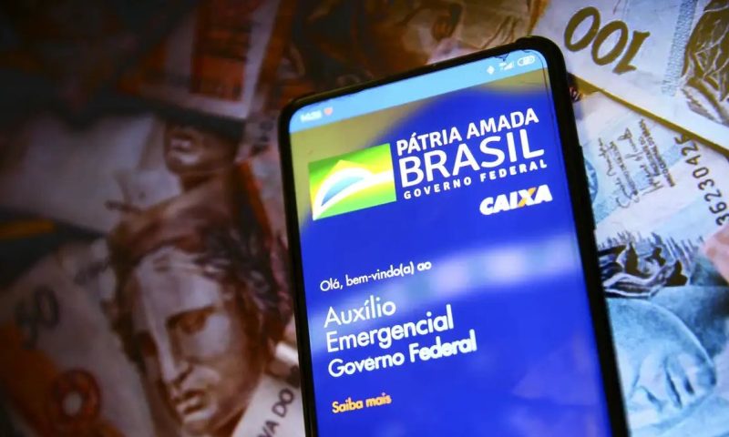 Mais de 177 mil famílias são notificadas para devolver valores recebidos indevidamente do Auxílio Emergencial