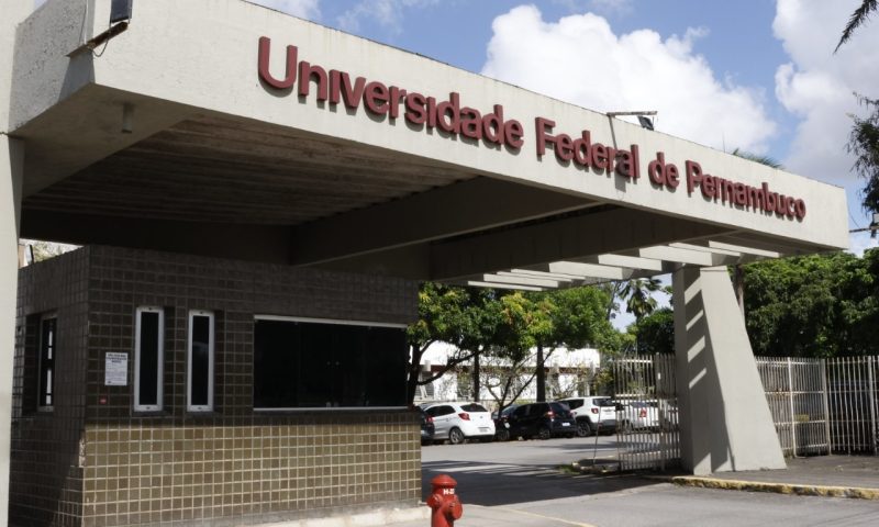 Justiça Federal derruba liminar e libera edital da UFPE para turma de medicina para beneficiários da reforma agrária
