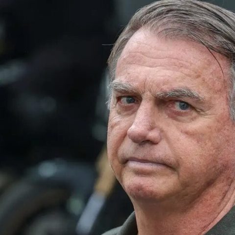 Bolsonaro melhora do soluço, mas depressão aumentou,”emocional está abalado como nunca” dizem aliados