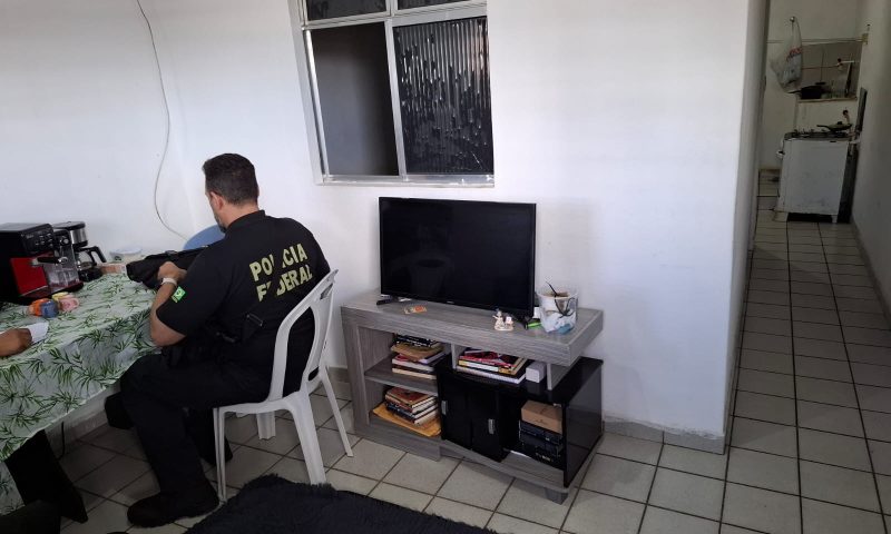 Operação da PF contra pornografia infantil cumpre mandados em Barreiros, Belo Jardim,Caruaru e Paulista