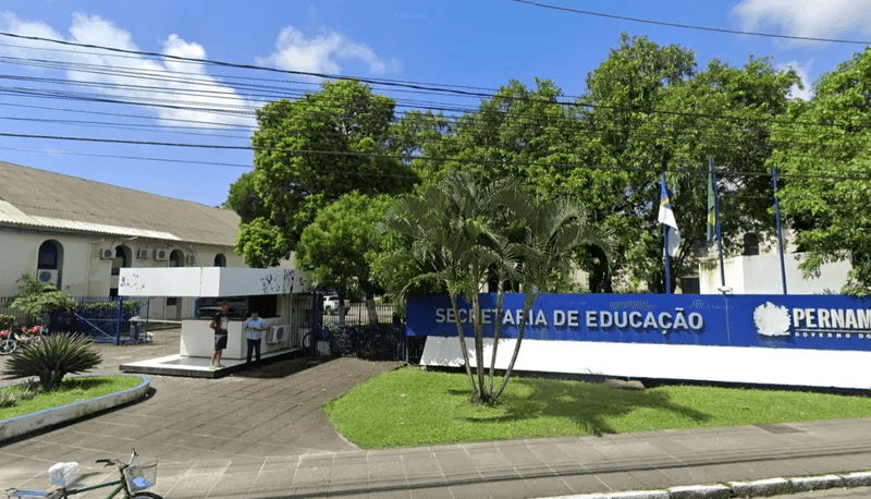 Secretaria de Educação nomeia mais de 50 profissionais aprovados em concurso de 2022