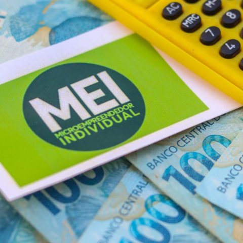 Comissão especial sobre novo teto para MEI é instalada na Câmara