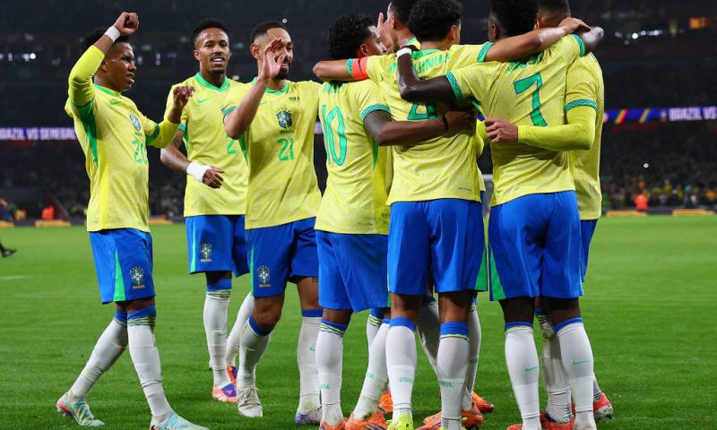 Brasil joga bem e bate Senegal  em amistoso com cara  de Copa do Mundo