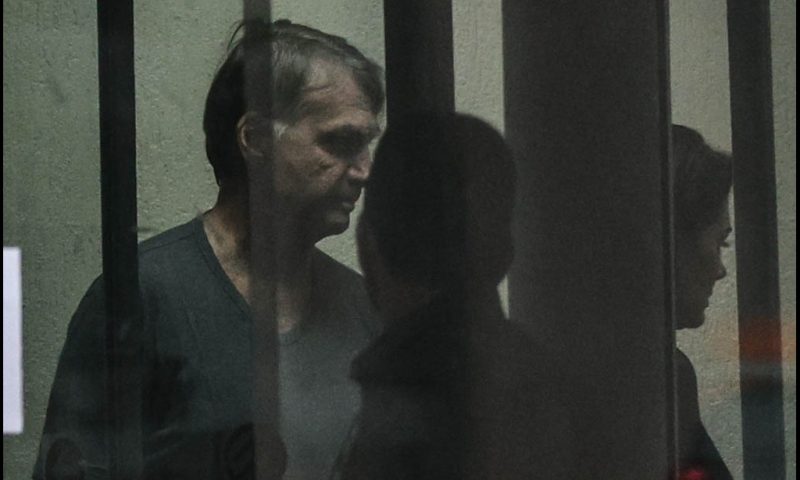 Por unanimidade,STF decide manter Bolsonaro preso