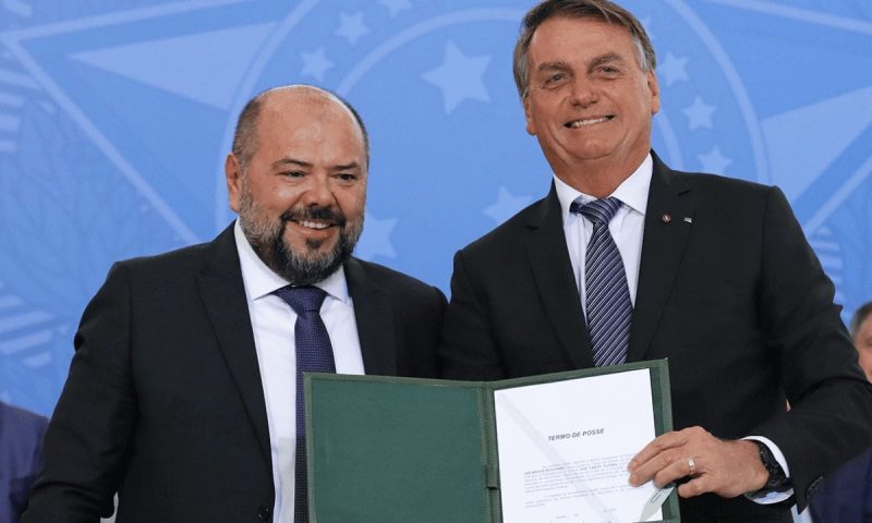 PF cita fortes indícios de que esquema do INSS estava em ‘pleno funcionamento’ no governo Bolsonaro