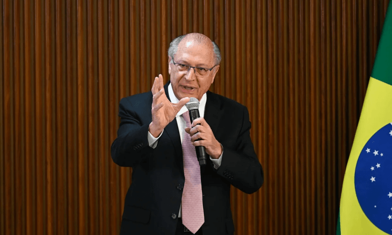 Recuo de Trump foi positivo e vamos procurar novos cortes, diz Geraldo Alckmin